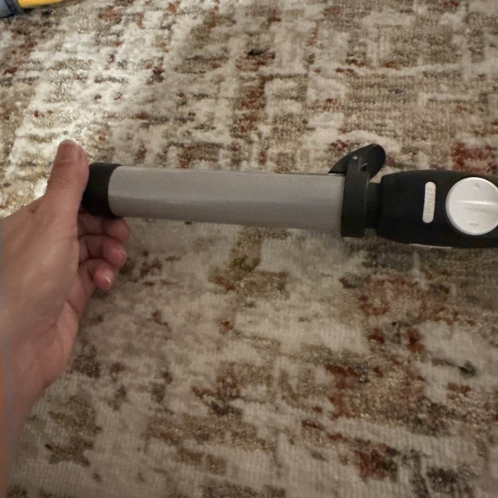 Beachwaver S1.25 Rotating Curling Iron Black & Gray - Picture 6 of 6